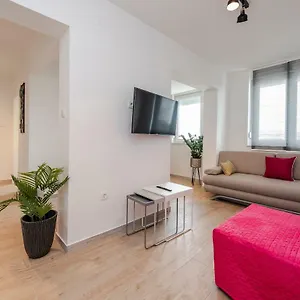 Seven Apartman Apartament